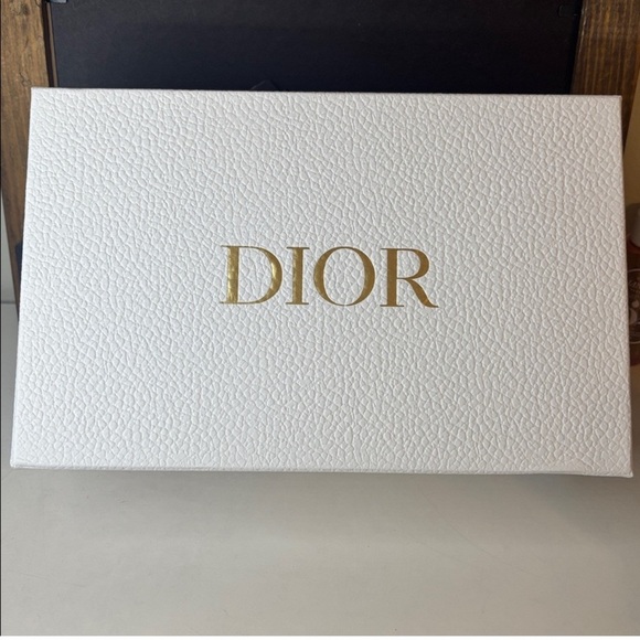 Dior Raffia Shoulder Bag - Picture 2 of 4